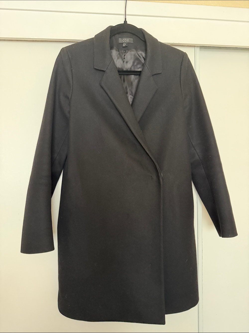 COS Black Minimalist Double Breasted Coat wool and cashmere blend - Picture 3 of 8